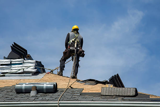 Professional Gutter Installation technician working in Folsom, PA